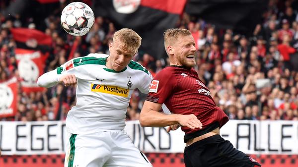 Hat das Glück verloren. Findet immer einen, den er anschießen kann. Leidenschaftlich auf überschaubarem spielerischen Niveau. Redaktion: 5 | kicker: 4,5 | User: 4,6 (339 Stimmen)