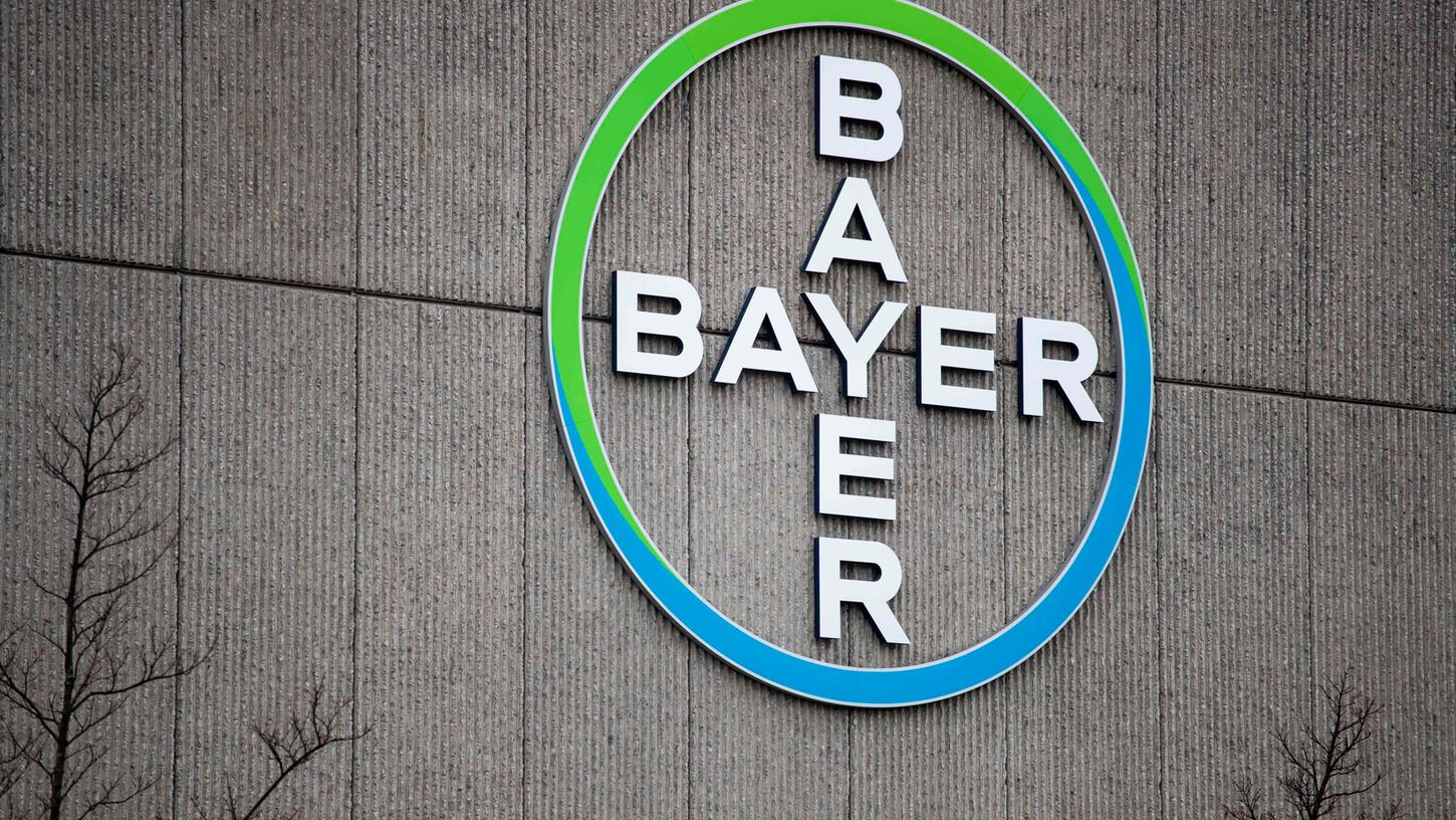 Pharmakonzern Bayer hat im dritten Glyphosat-Prozess eine herbe Niederlage einstecken müssen.
