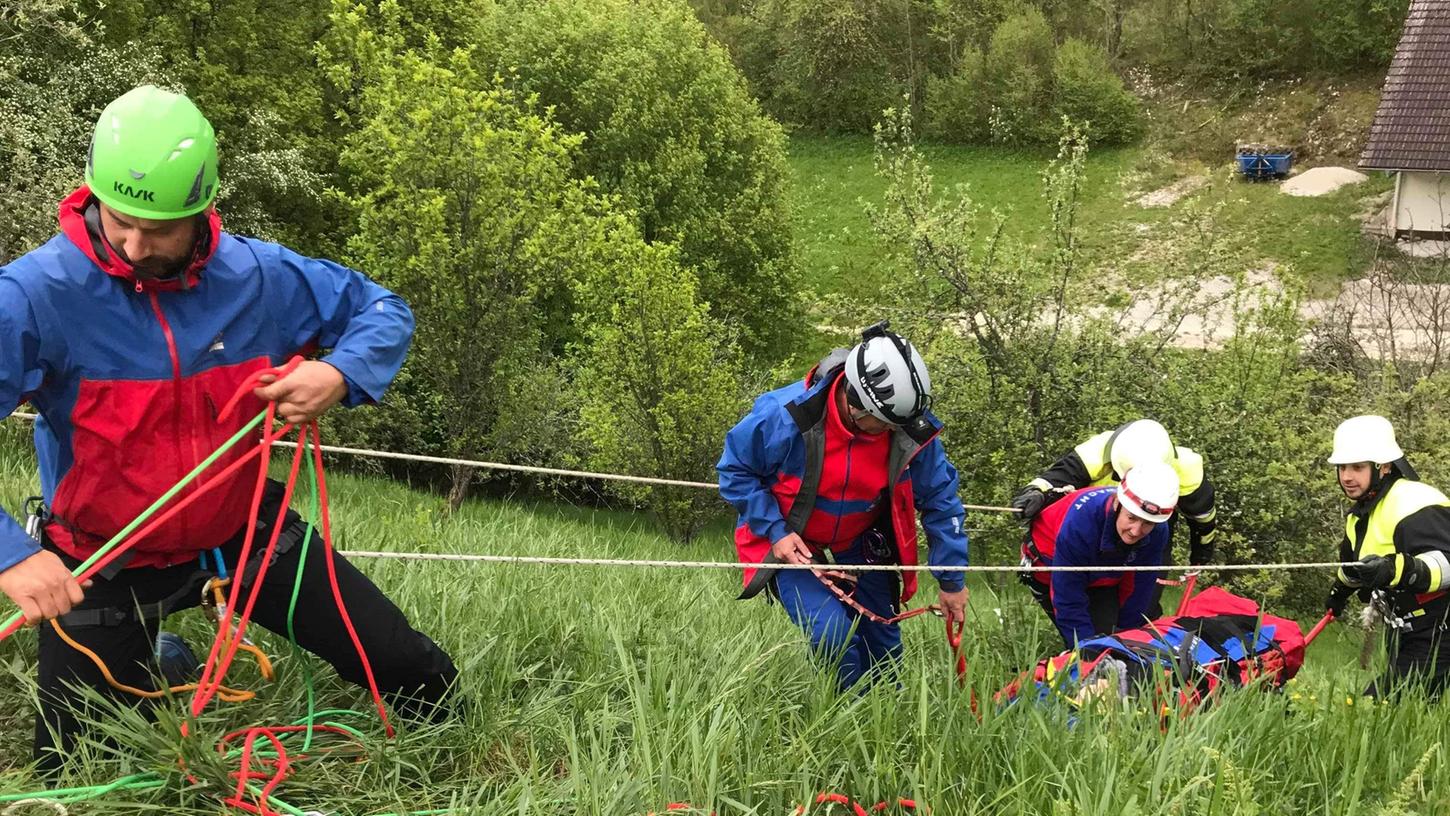 Vollen Einsatz zeigten die Einsatzkräfte bei einem Übungseinsatz Vollen Einsatz zeigten die Einsatzkräfte bei einem Übungseinsatz