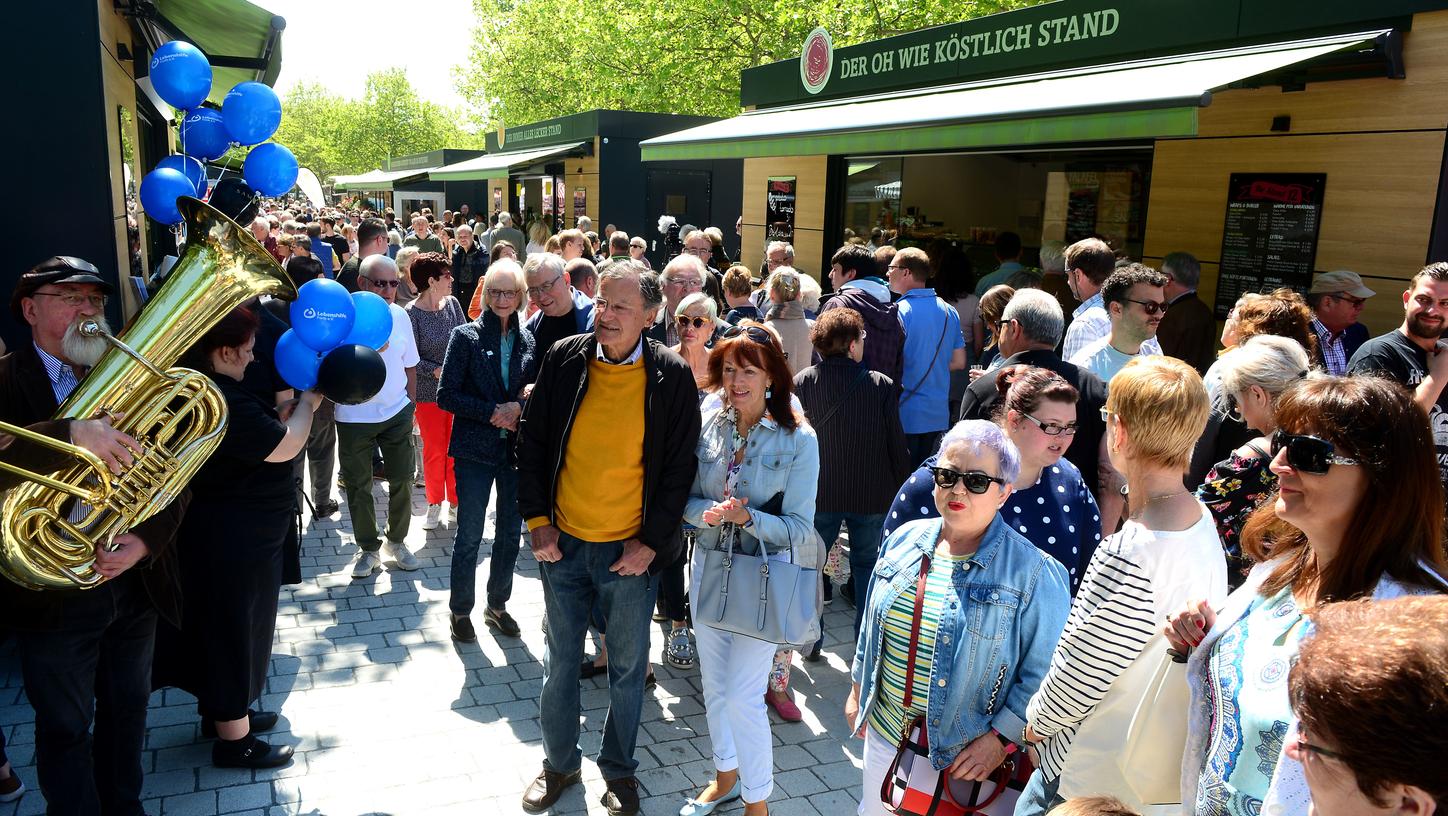 Fürths neuer Wochenmarkt legt Traumstart hin