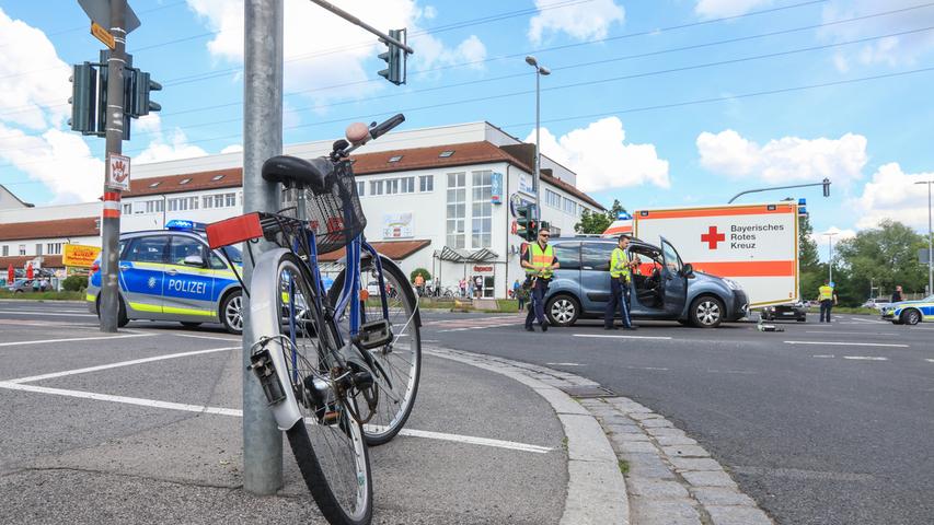 Kreuzung in Bamberg: Radfahrer erfasst und schwer verletzt