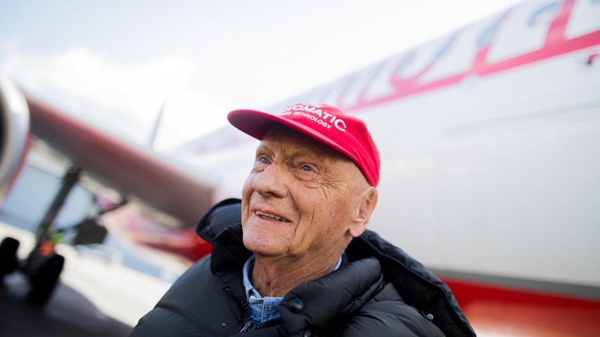 1979 gründete Lauda, der selbst Pilot war, seine eigene Fluglinie: Lauda Air. 1988 kam es zu einer Neugründung, seit 1990 hat die Lauda Air eine weltweite Linienflugkonzession. Anfang 2016 übernahm Lauda das Wiener Bedarfsflugunternehmen Amira Air, das danach in Laudamotion (Foto) umbenannt wurde.