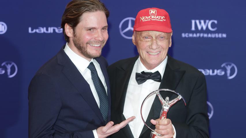 Im Jahr 2013 erschien ein Film über die Karriere Laudas - fokussiert wurden dabei seine Anfänge bei der Formel-1 und sein Konkurrenzkampf gegen James Hunt. Auch sein Horrorunfall spielte eine große Rolle in der Biografie namens "Rush - Alles für den Sieg". Niki Lauda wurde dabei von Daniel Brühl gespielt.