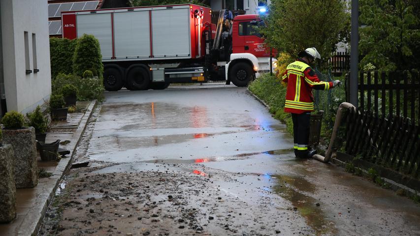 Achtung, Wassermassen! Regen sorgte in Franken für Überschwemmungen 