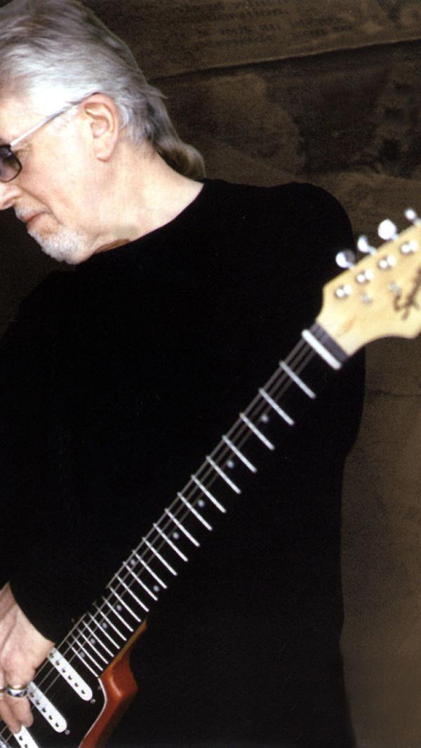 Der Vater des weißen Blues: John Mayall eröffnete im April 2003 die 12. Rother Bluestage in der Kulturfabrik.