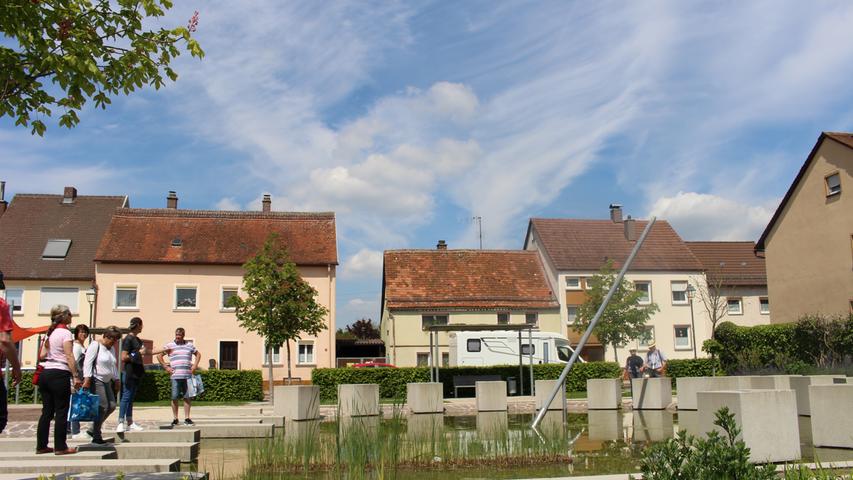 Der Sonnenuhrenpark liegt auf dem Weg in die Altstadt.
