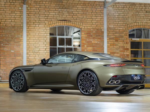 Aston Martin: Fahren wie James Bond