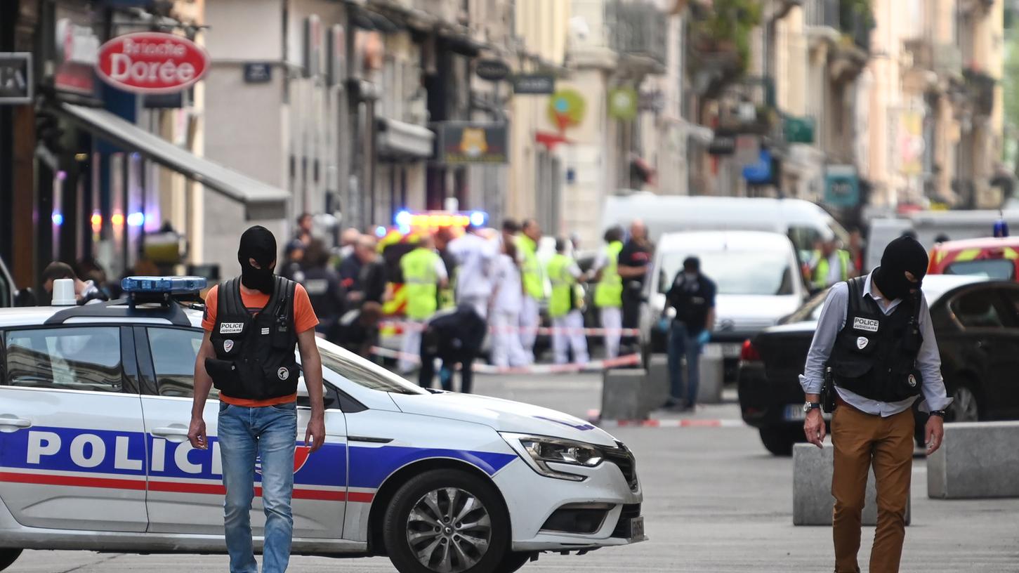 Frankreichs Präsident Emmanuel Macron sprach nach der Explosion in Lyon von einem "Angriff".