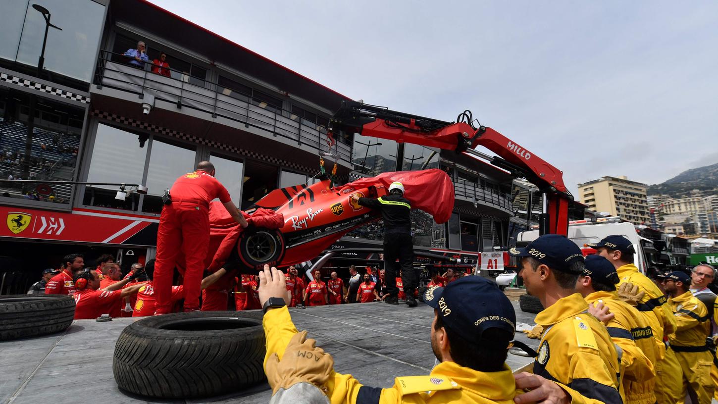Krachte mit seinem Ferrari in einen Reifenstapel: Sebastian Vettel.