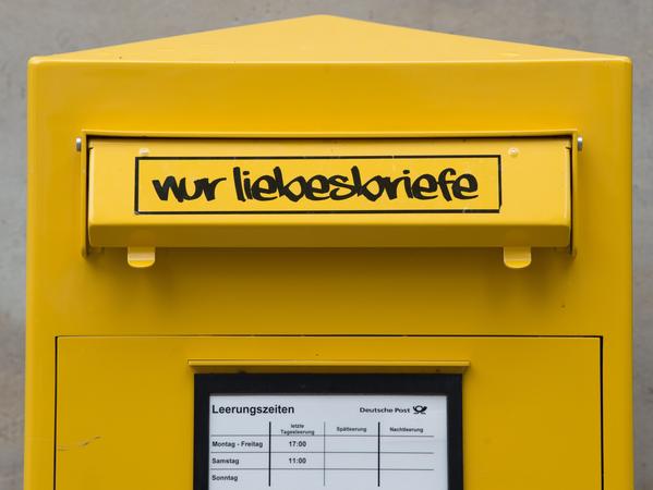Unter ww.postfinder.de findet man sämtliche Nürnberger Briefkästen – inklusive Leerungszeiten.