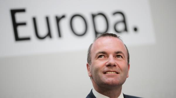 Die meisten Stimmen verbuchte die CSU im Landkreis Neumarkt: 50,5 Prozent der Wähler schenkten der Partei dort ihre Stimme. In Bayreuth erreichte sie 45,7 Prozent, in Bamberg 45,3 Prozent.