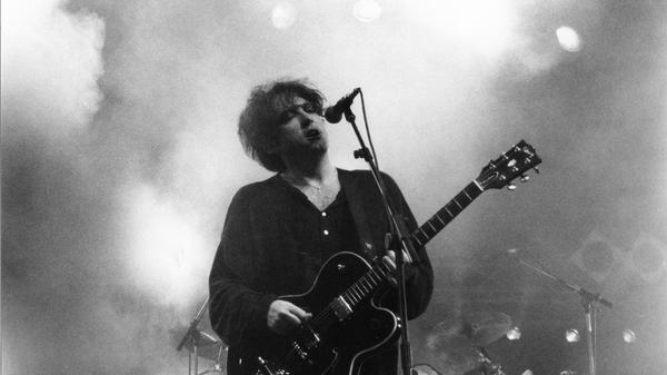 Robert Smith und The Cure gaben im Juli 1998 beim Taubertal-Festival ihr einziges Konzert in Süddeutschland. Das Konzert in Rothenburg ob der Tauber wurde möglich, weil das Stuttgarter Festival "Blindman`s Ball" kurz zuvor abgesagt worden war und The Cure umgebucht wurden.