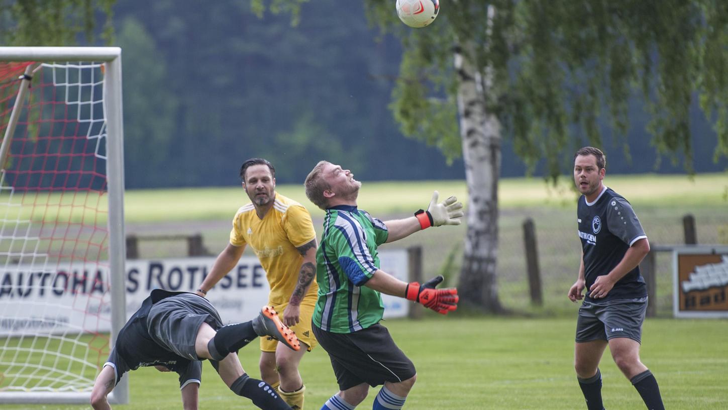 Eckersmühlen gewinnt Heimspiel bei Rother AH-Stadtmeisterschaft