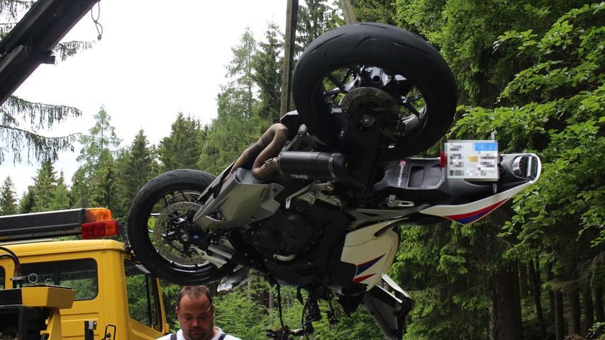 Motorrad-Unfall in Oberfranken: Biker erliegt Verletzungen