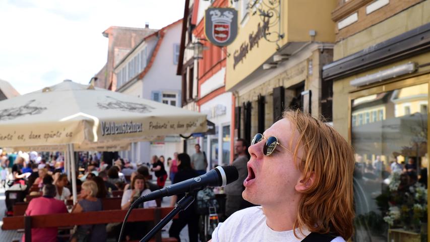 Sengende Sonne und viel Musik: So war das Forchheimer Stadtfest am Samstag
