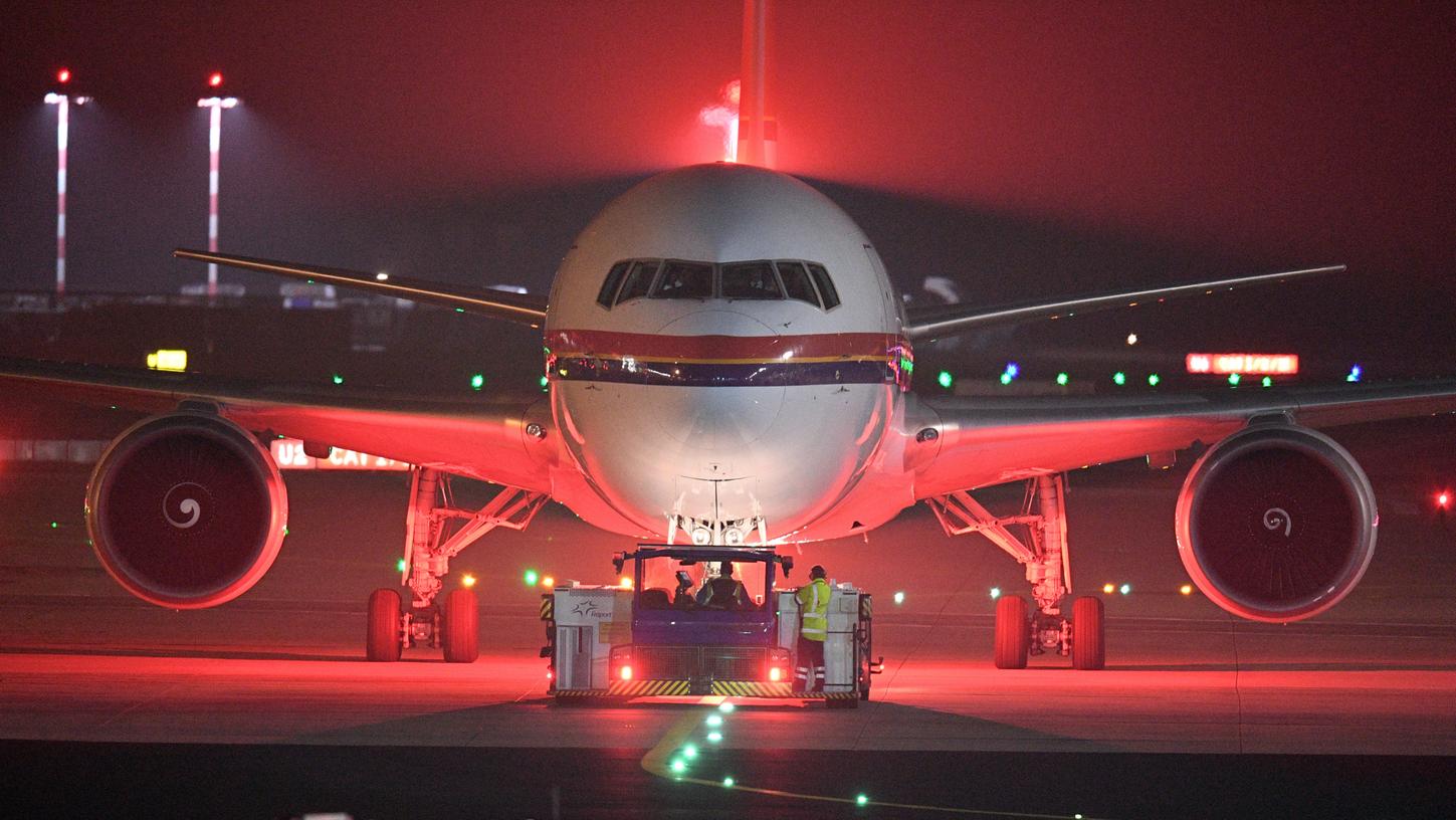 Bald Abschiebeflüge? Nürnberger Airport soll Hotspot werden Bald Abschiebeflüge? Nürnberger Airport soll Hotspot werden