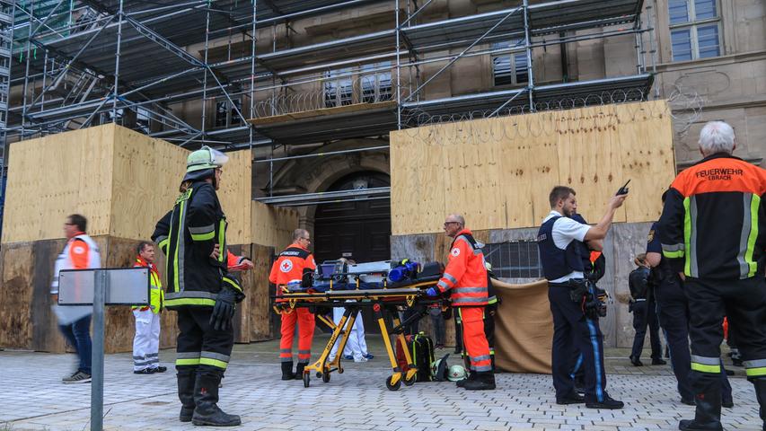 Großeinsatz bei Bamberg: Häftling legt Feuer in Gefängniszelle