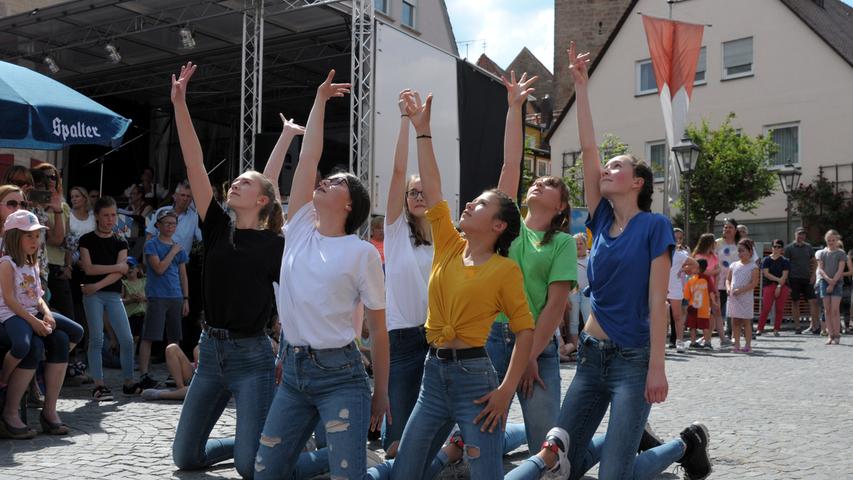 Ganz viel Sonne, Musik und Tanz: So war das Stadtfest Abenberg 2019
