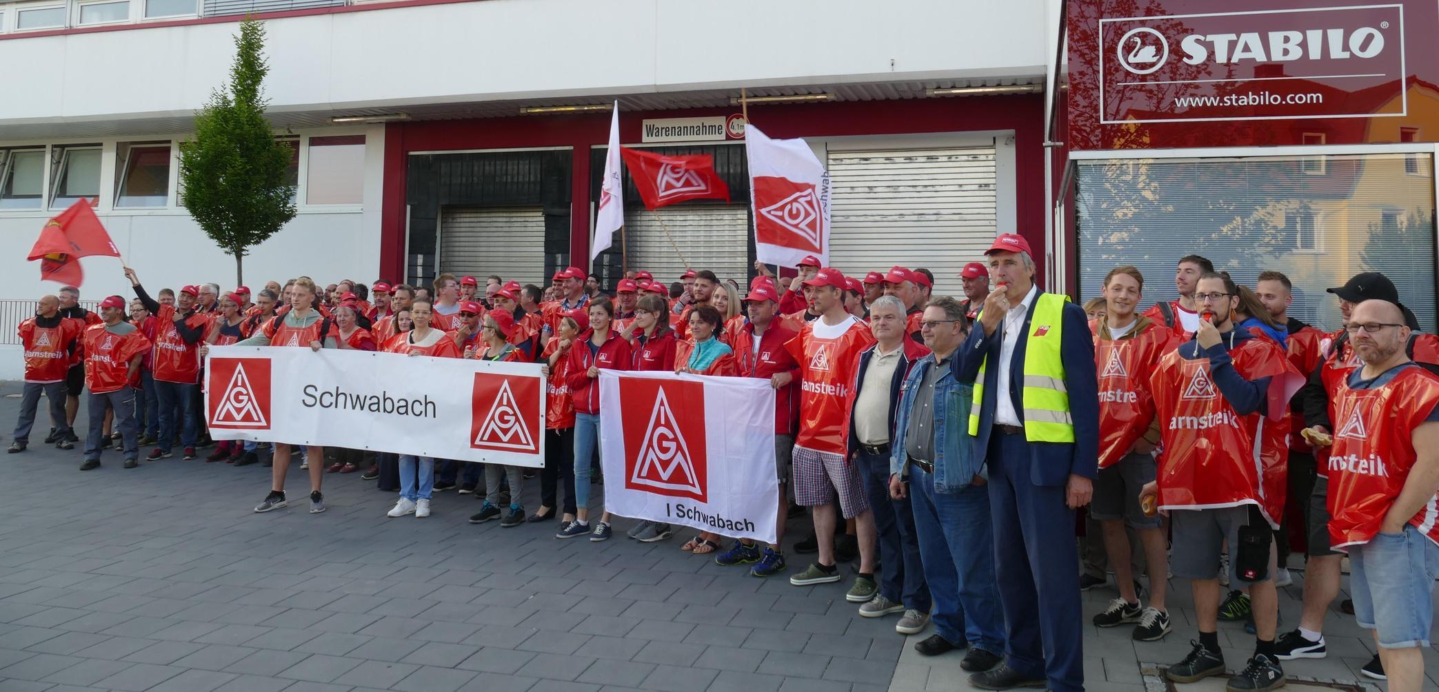 Erster Warnstreik Bei Schwan Stabilo In Weissenburg Nordbayern De