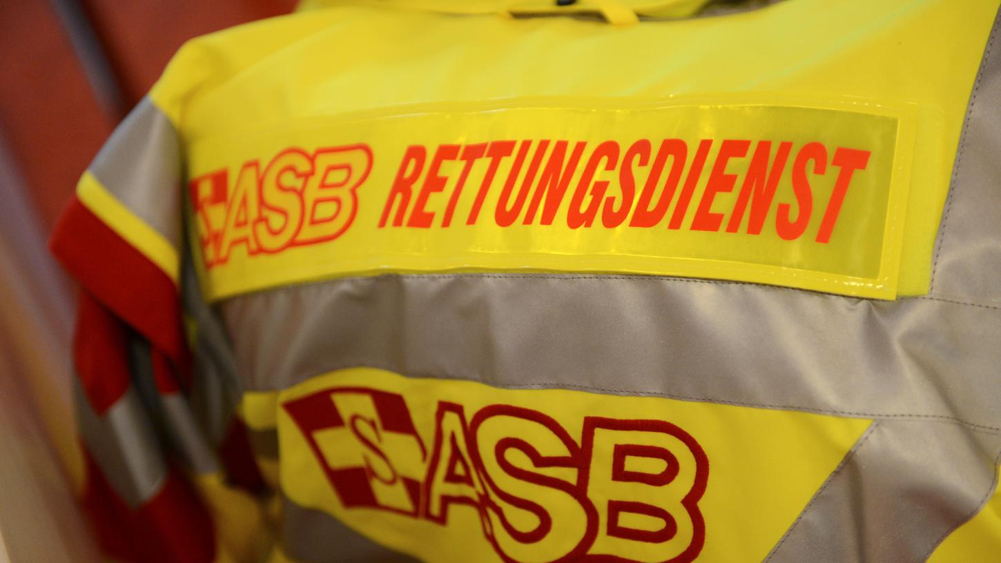 Der Arbeiter-Samariter-Bund (ASB) Bayern ist ins Zwielicht geraten. Wegen des Verdachts auf Betrug gegenüber Krankenkassen ermittelt nun auch die Staatsanwaltschaft.