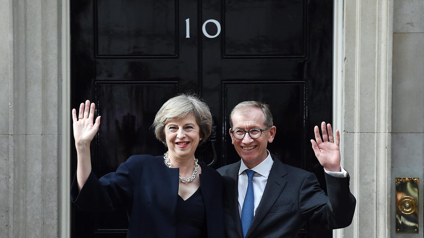 Mit dem Niederlegen ihres Amts als Parteichefin gibt die britische Premierministerin Theresa May den Weg frei für das Rennen um ihre Nachfolge.