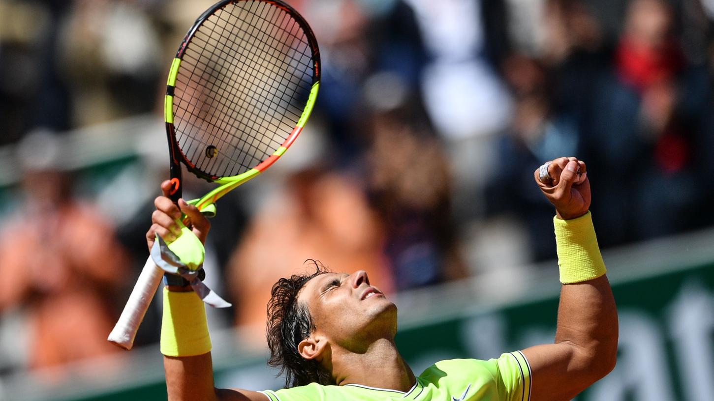 Großer Jubel: Rafael Nadal entschied das Giganten-Duell gegen Roger Federer bei den French Open für sich.