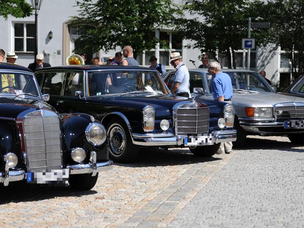 700 Wagen und tausende Besucher: Neumarkt wird zur Oldtimer-City 700 Wagen und tausende Besucher: Neumarkt wird zur Oldtimer-City