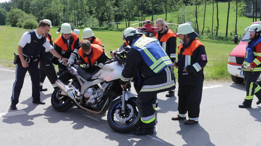 Motorradfahrer übersieht Kleintransporter: Kollision in der Oberpfalz
