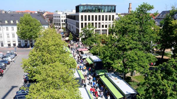 Vorläufiger Höhepunkt der Entwicklung ist die Eröffnung des neuen Fürther Wochenmarktes, auf dem es ein großes Feinkost- und Imbissangebot gibt. Doch es geht noch weiter: Anfang 2021 soll an Stelle des City-Centers das neue Einkaufszentrum "Flair" eröffnen.