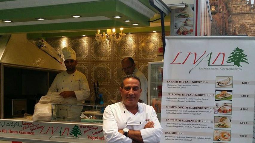 "Livan Food" ist ein Imbissstand, der direkt am Hauptmarkt zu finden ist. Dort gibt es neben den beliebten Falafel auch andere libanesische Spezialitäten: Zum Beispiel Halloumi und Hummus.