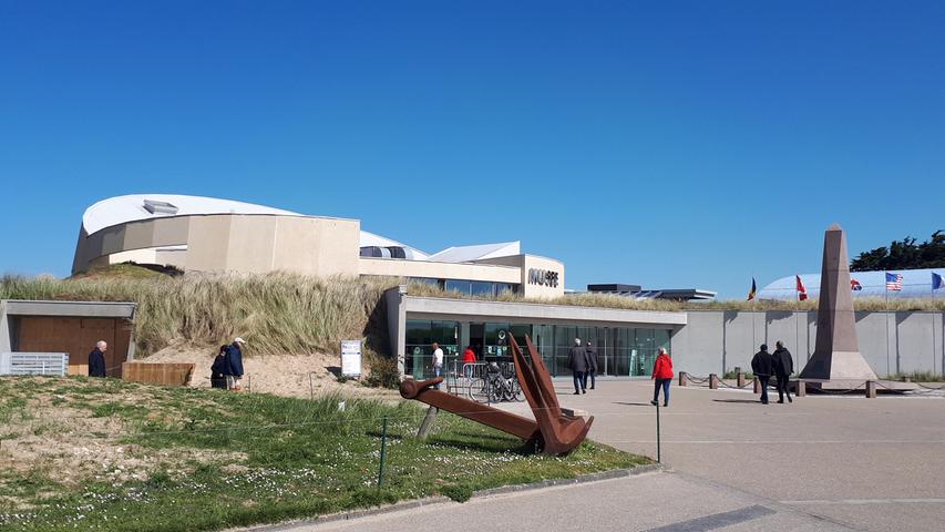 Das moderne Utah Beach-Museum erzählt minutiös die Vorbereitungen und das Geschehen am "D-Day" (6. Juni 1944), vor allem aus amerikanischer Perspektive.
