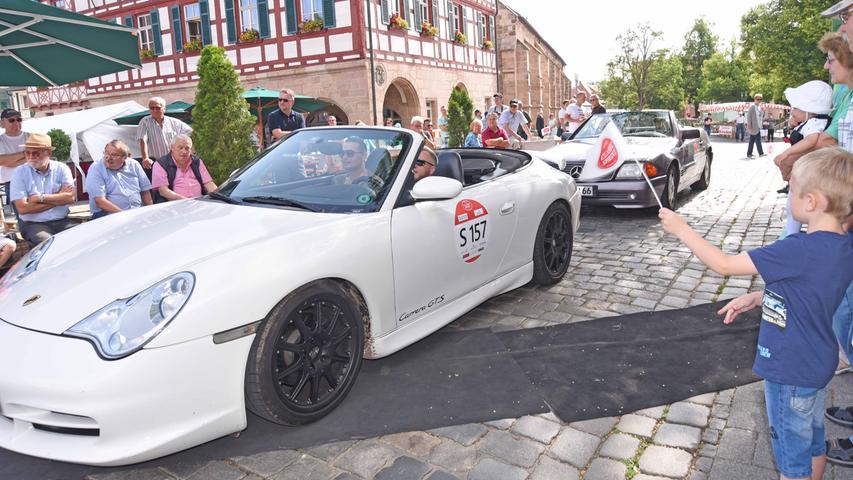 113 Oldtimer: Altmühltal-Classic-Rallye rollt durch Schwabach