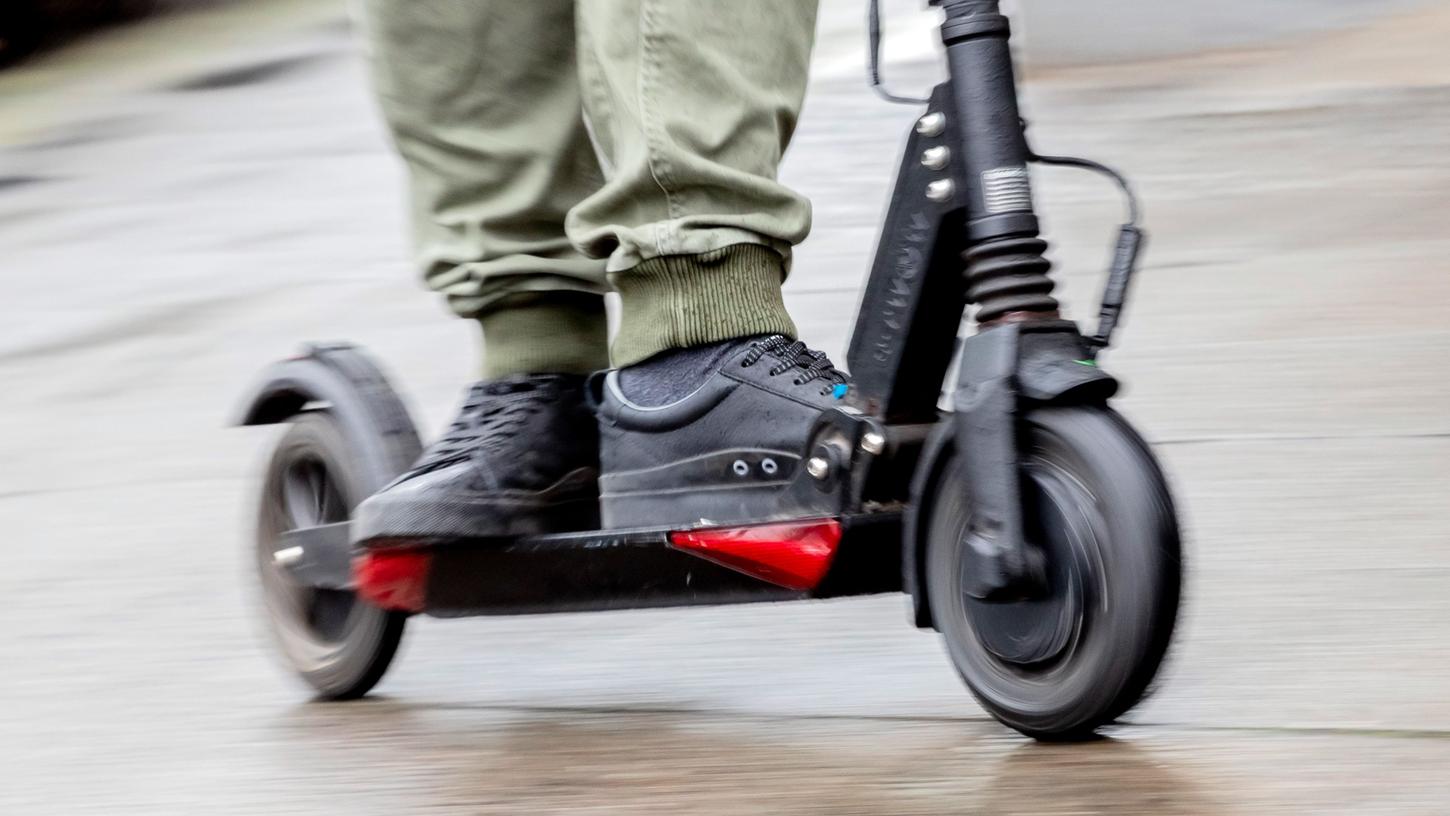 Bald dürften die Scooter auch in Deutschland fester Teil des Straßenverkehrs sein.