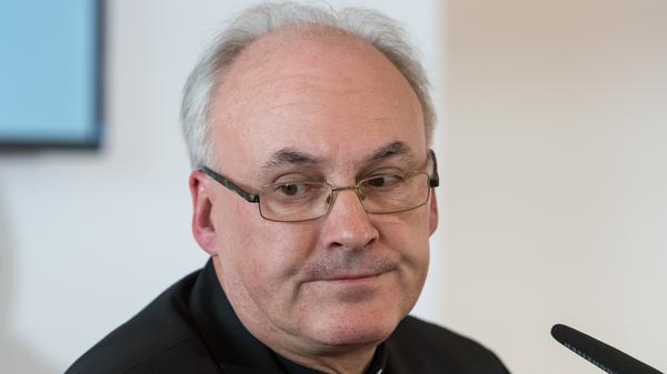 Voderholzer gegen Frauen im katholischen Priesteramt