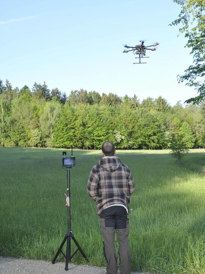 Drohnen rettet Rehe vor dem Mähdrescher