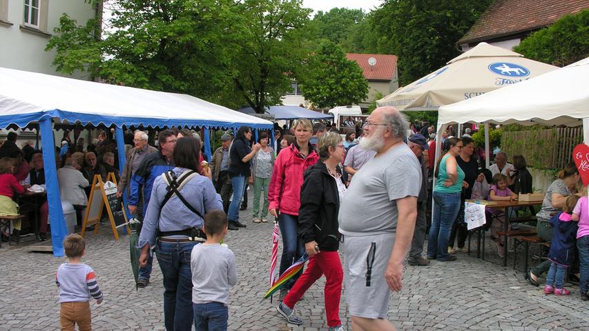 Der Klostermarkt in Heidenheim ist ein echter Anziehungspunkt, rund 3000 Besucher fanden heuer den Weg in den Hahnenkammort.
