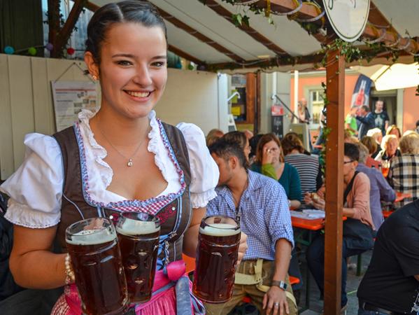 Geselliges Genusstrinken oder "Sauftourismus"? Die Bierhauptstadt Bamberg sieht sich gerade im Sommer einem Problem gegenüber.