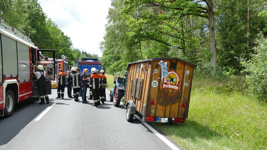 Schwerer Traktor-Unfall: Ersthelfer rettet 77-Jährigem das Leben