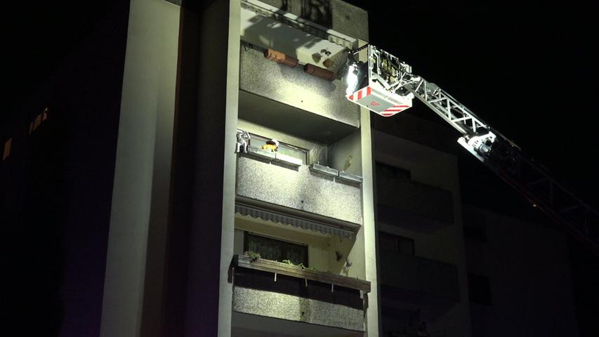 Brennende Waschmaschine auf Balkon: Feuerwehreinsatz in Fürth 