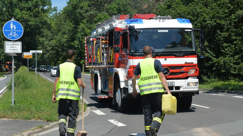 Busbrand in Tennenlohe: Fahrer löscht Feuer selbst