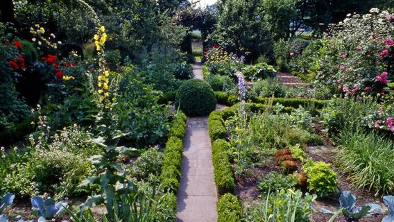 Beliebter Gartentrend: So gestalten Sie den perfekten Bauerngarten