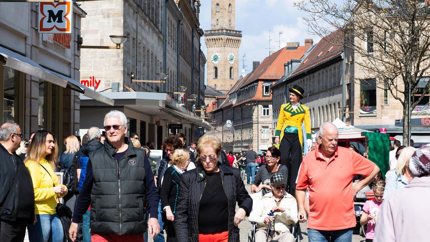 Sonntagseinkauf: Allianz fordert Fürths Rathaus heraus