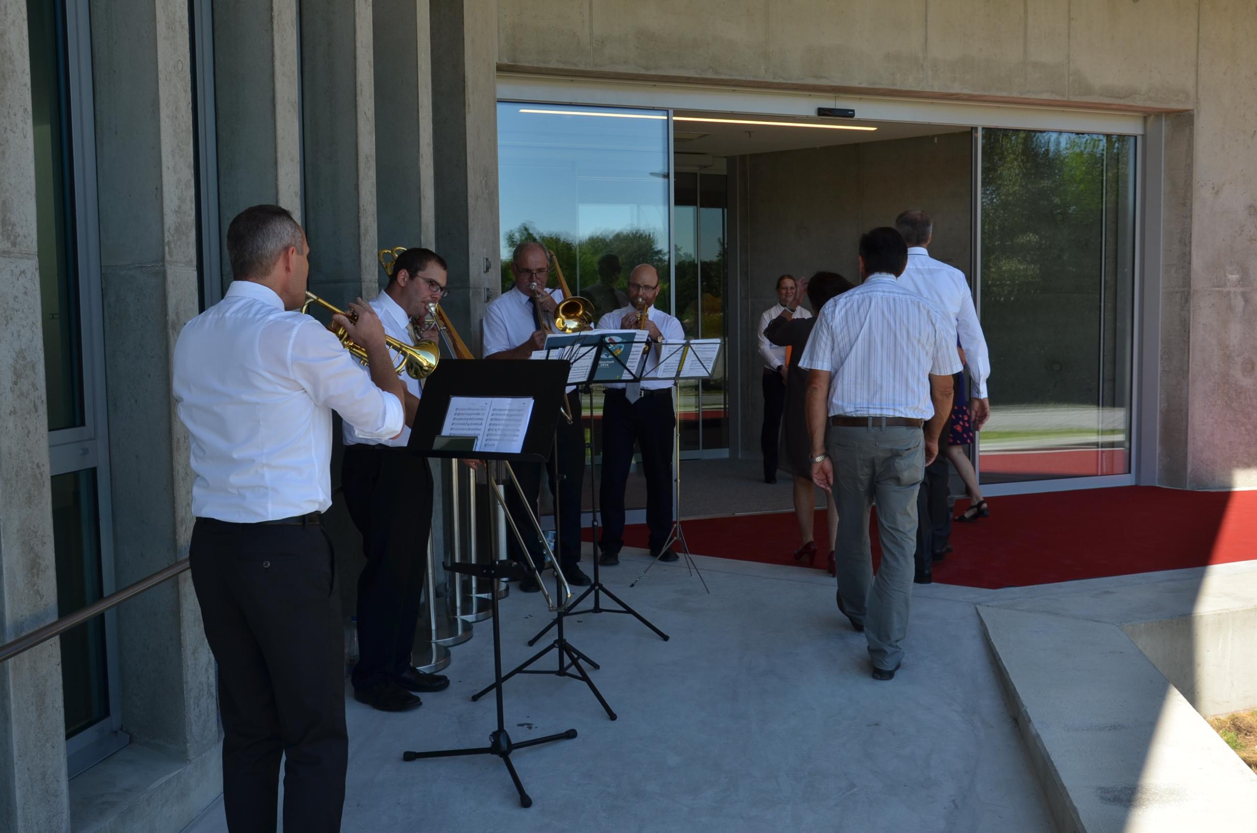 Das Bläserquartett empfing die Besucher bereits am Eingang musikalisch und gab später auch auf der Bühne im Saal sein bestes.