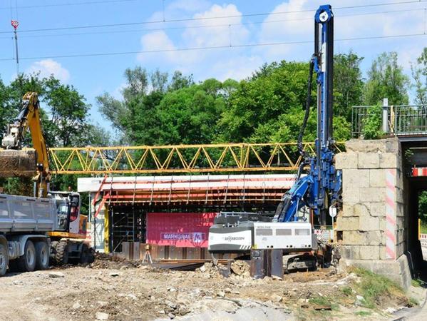 Bahnbrücke Pappenheim: 1000 Tonnen Beton werden verschoben