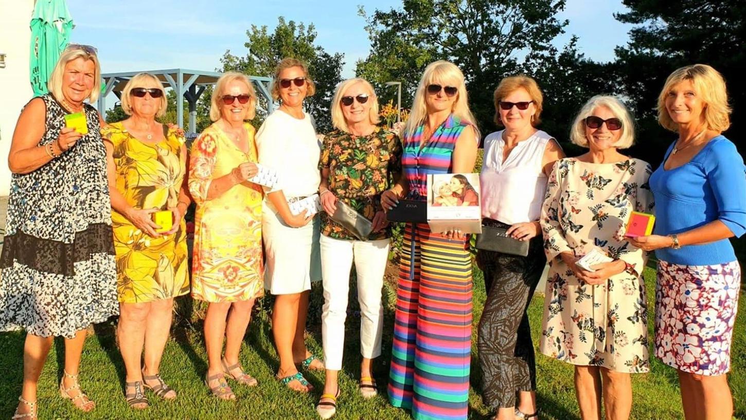 Jura-Golf-Ladies aus Hilzhofen zeigen Herz für Krebspatientinnen