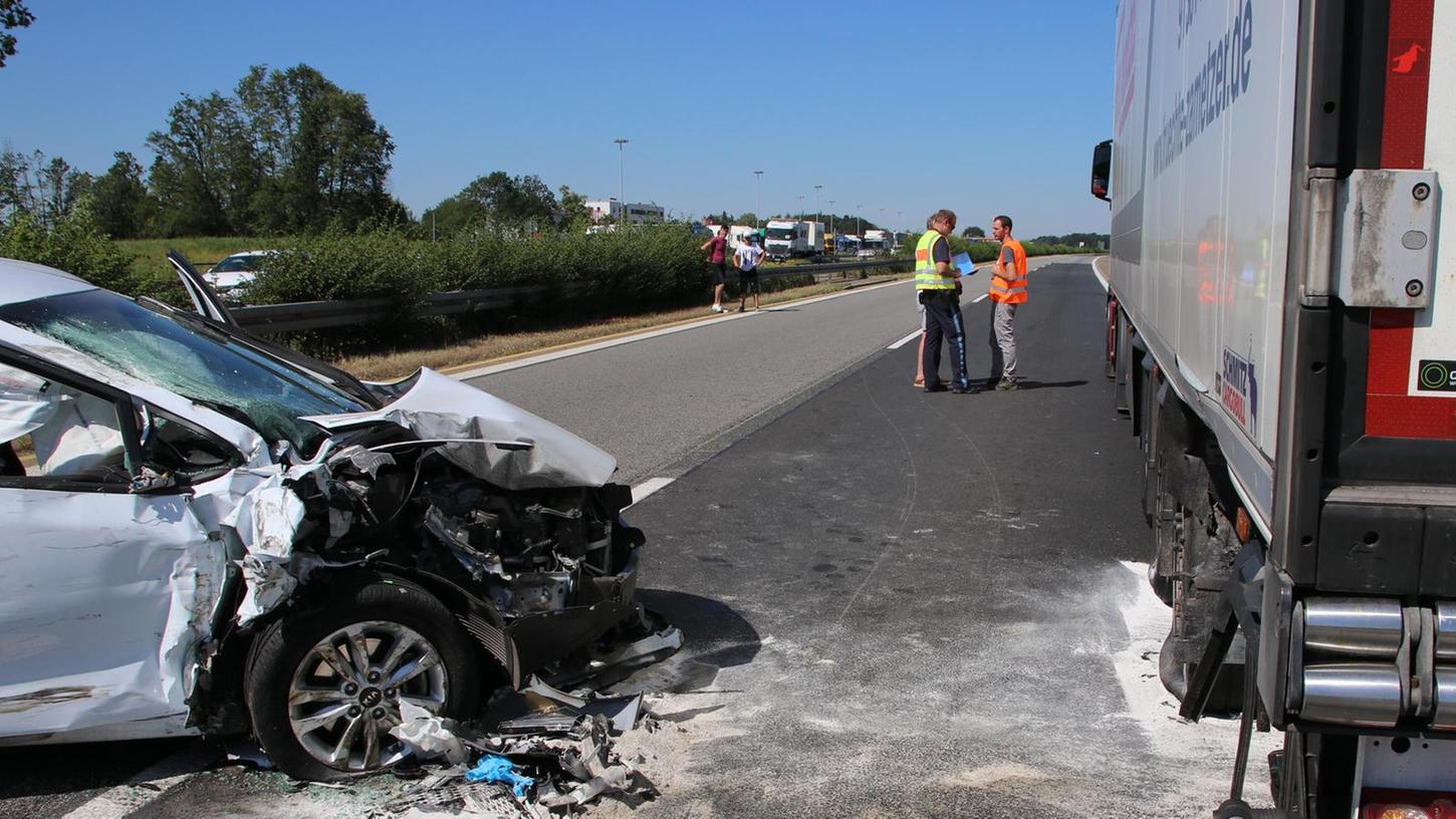 Nach Unfällen Chaos auf der Autobahn