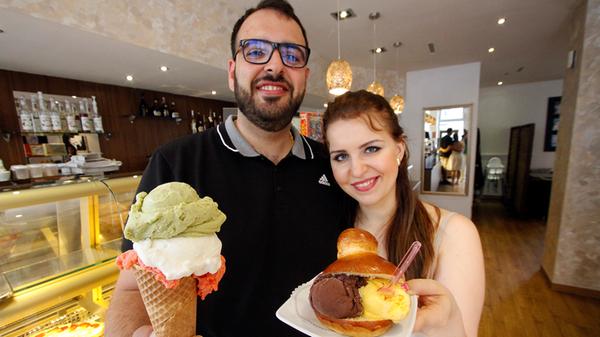 Im Paradiso dei Dolci in der Äußeren Laufer Gasse in Nürnberg werden die Eisbecher mit viel Liebe zum Detail zubereitet. Bei den Usern kommt besonders gut die Sorte Pistazie an. Mit 69 Stimmen landet es auf Platz 12 unseres User-Votings.