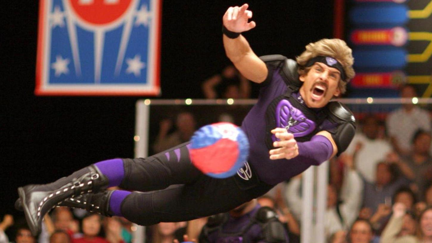 Schauspieler Ben Stiller avancierte in der Komödie "Dodgeball" zum König eines in Nordamerika verbreiteten Völkerball-Wettstreits.