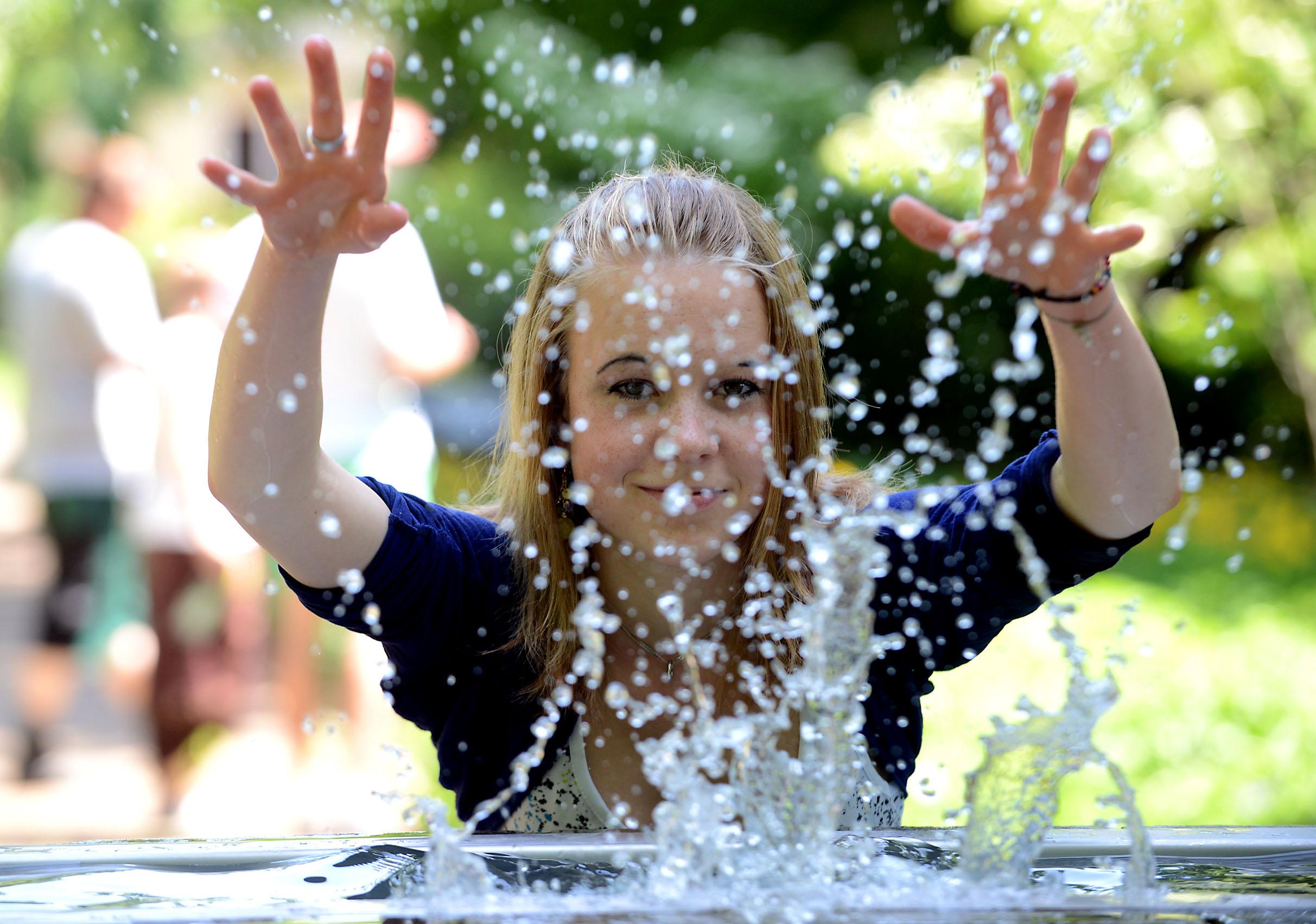 ... sondern wo man sich in einem Armbadebecken (in der Nähe des Gasthauses „Zu den sieben Schwaben“) auch wunderbar erfrischen kann.
