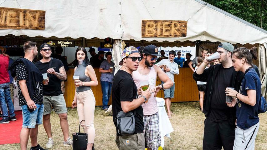 Soundcheck, Sonne und Bier: Waldstock-Festival öffnet seine Pforten